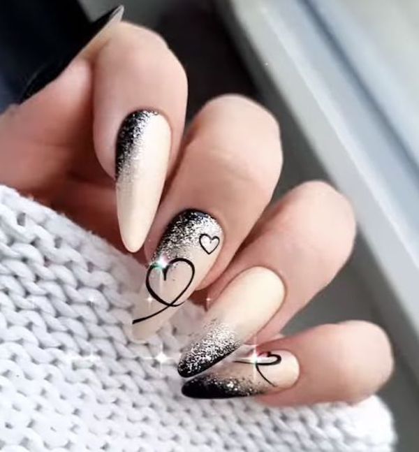 55+ creative and chic chrome nail art ideas