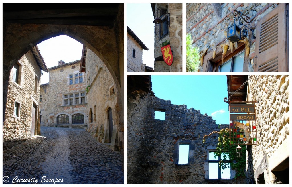 détails de façades à Pérouges