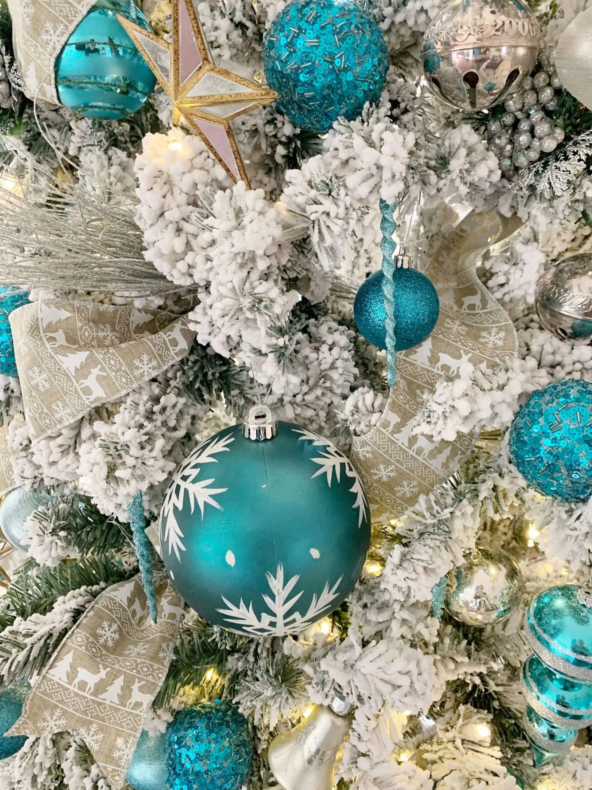 bluechristmastree2
