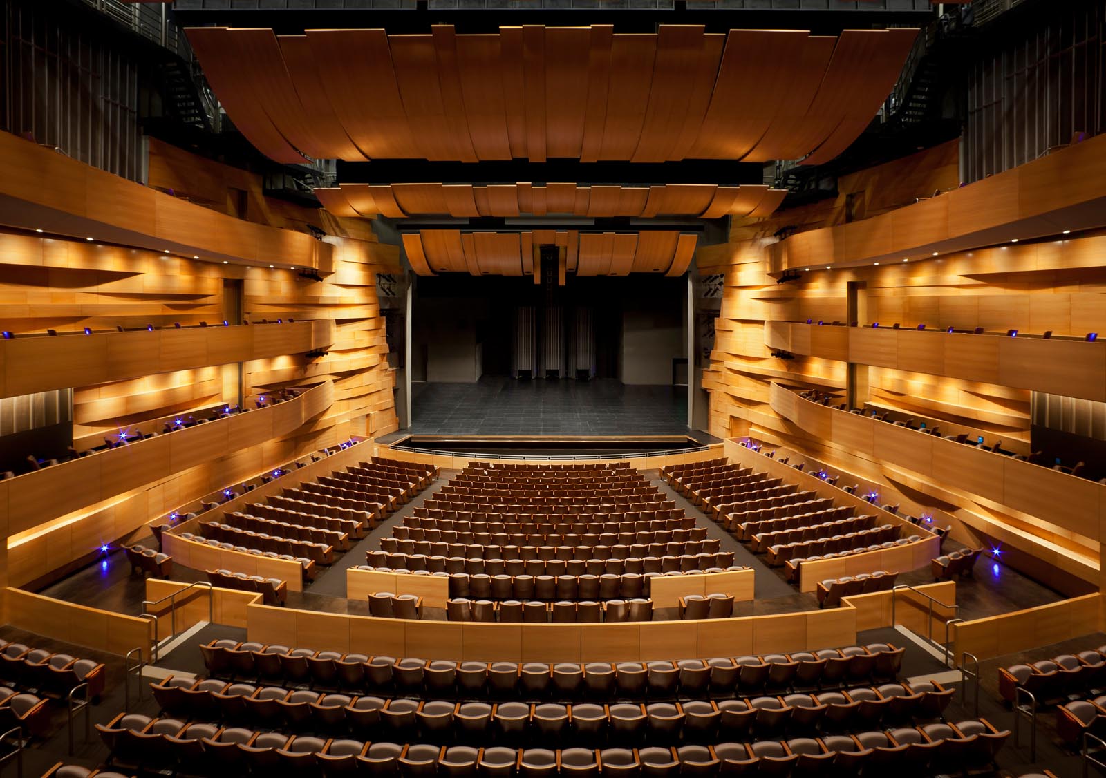 We assist minnesotans who are blind, deafblind, losing vision, or who have another disability that makes it difficult to read print. CSUN - Valley Performing Arts Center - C.W. Driver