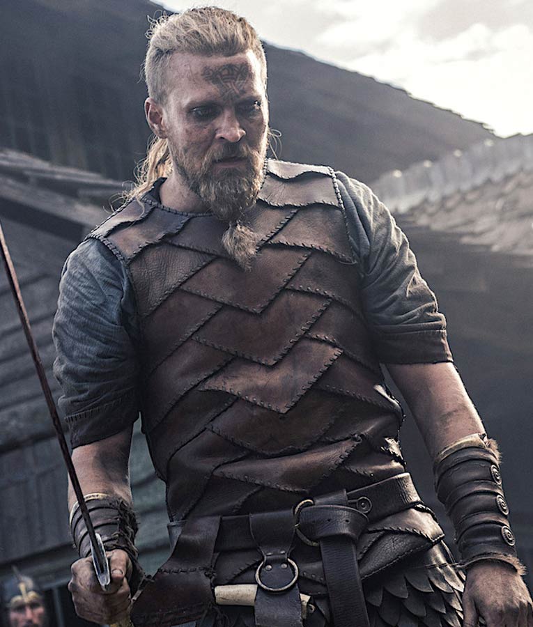 In the hit series the last kingdom, the main character, uhtred (alexander dreymon), meets a good friend of his named hild (ev. The Last Kingdom Ragnar Vest Tobias Santelmann Brown Vest
