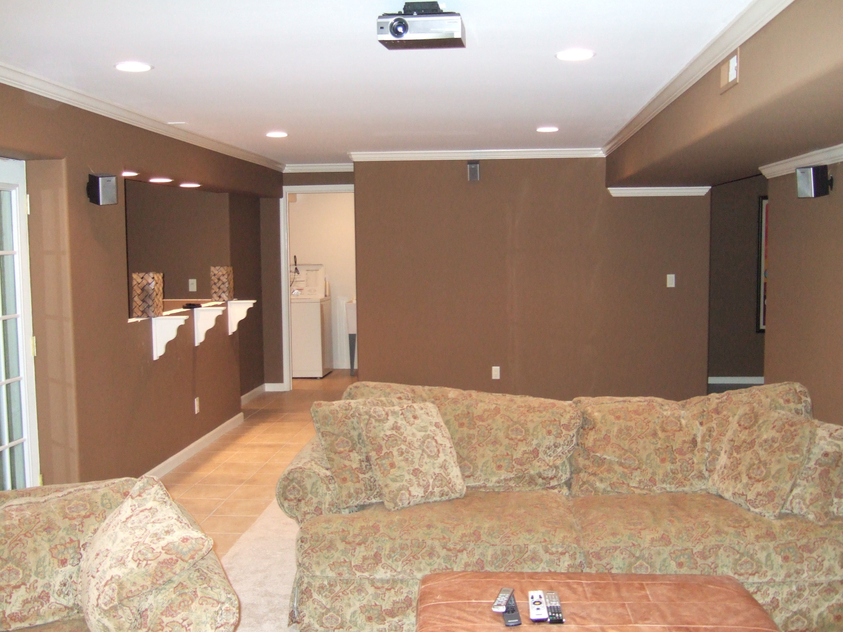 10 Finished Basement Bedroom Ideas