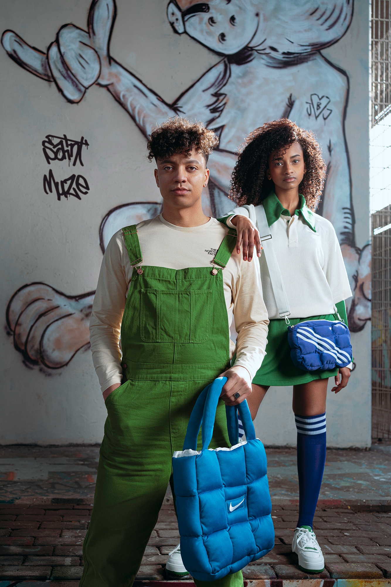 55 Creative Business School Street Shoot Photographer: Dave.Amsterdam Stylist: Thirza Willighagen Mua: Prita Varinia Models: Thijmen Smart & Emilia Hagos Tassen: Saint Muze