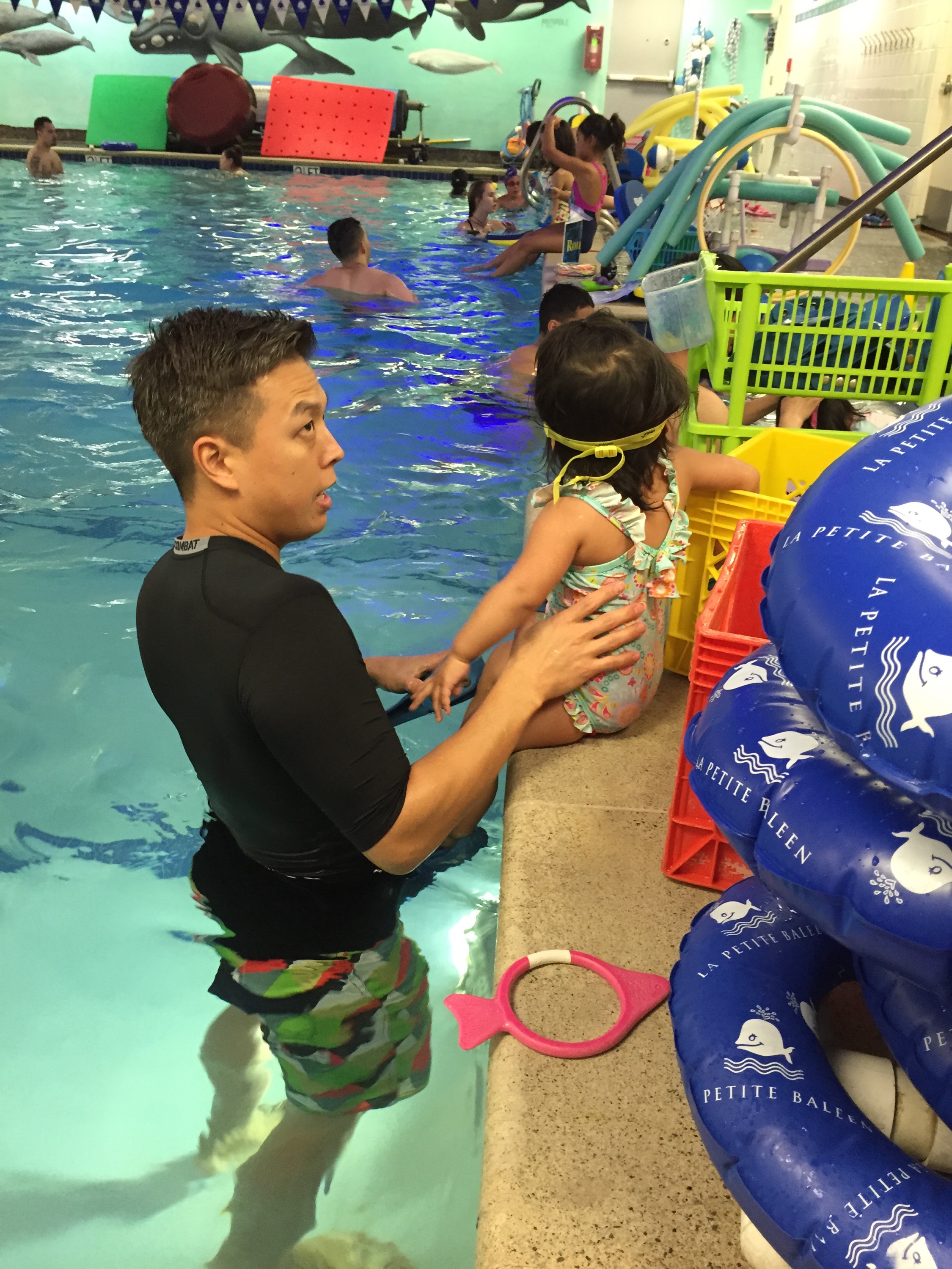 《送料無料》 LEAD ポイント消化 白 通学 通勤 二輪 リード工業 102