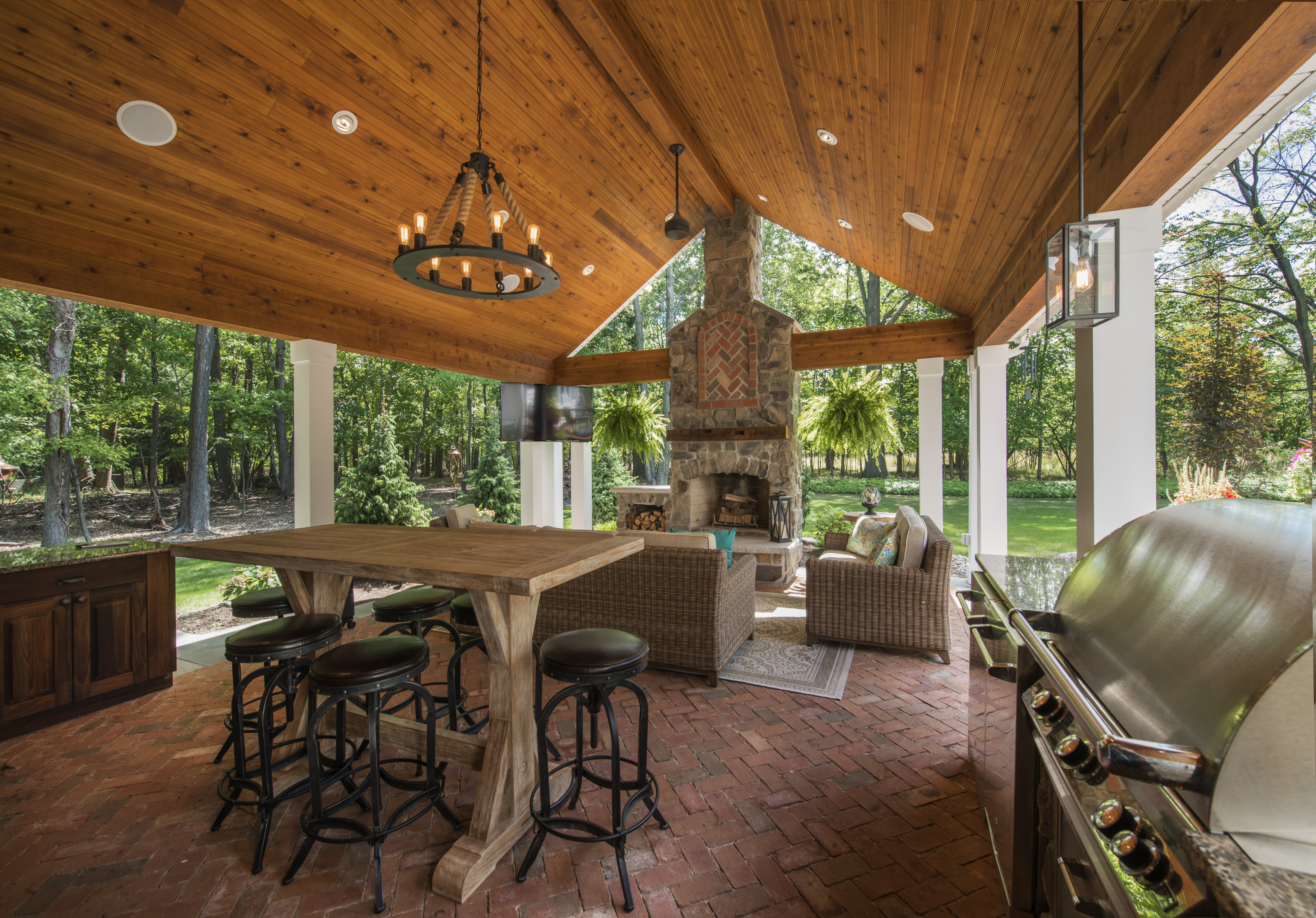 images Ultimate Backyard Escapes deckcreator