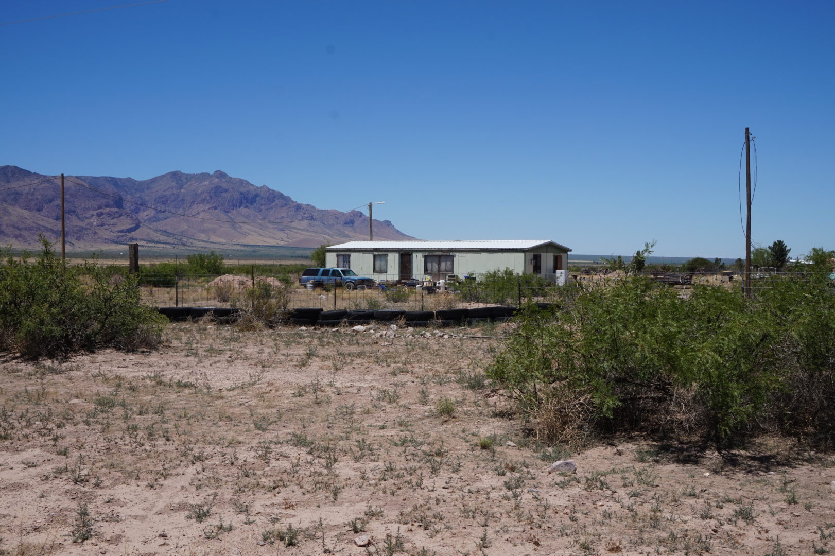 40 Acres w/Well and Power at Property Line