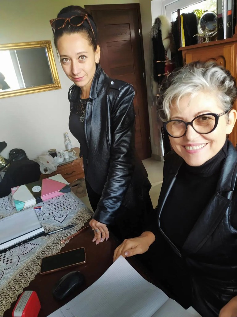 Eleganckie polskie ubrania szyte na miarę u polskiej projektantki i stylistki Władysławy Frączek. Polska ekskluzywna odzież damska na zamówienie