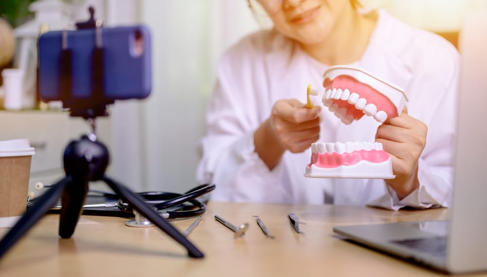 creating a dental blog