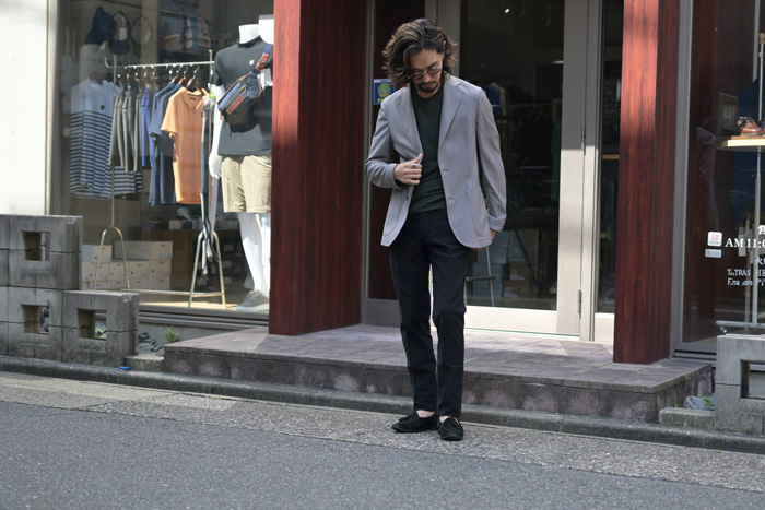 休日も仕事もこのパンツがあれば】大人の男性に絶対欠かせない
