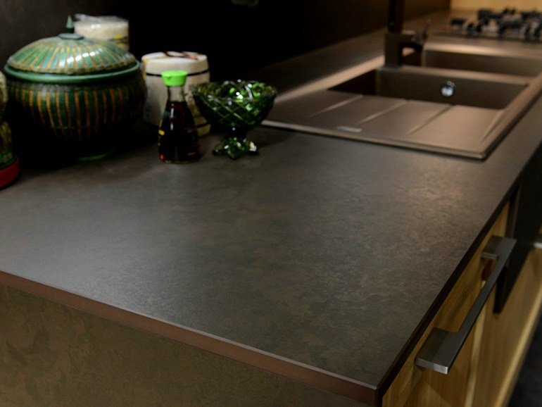 Cucina Miton skin con piano in dekton PREZZO OUTLET