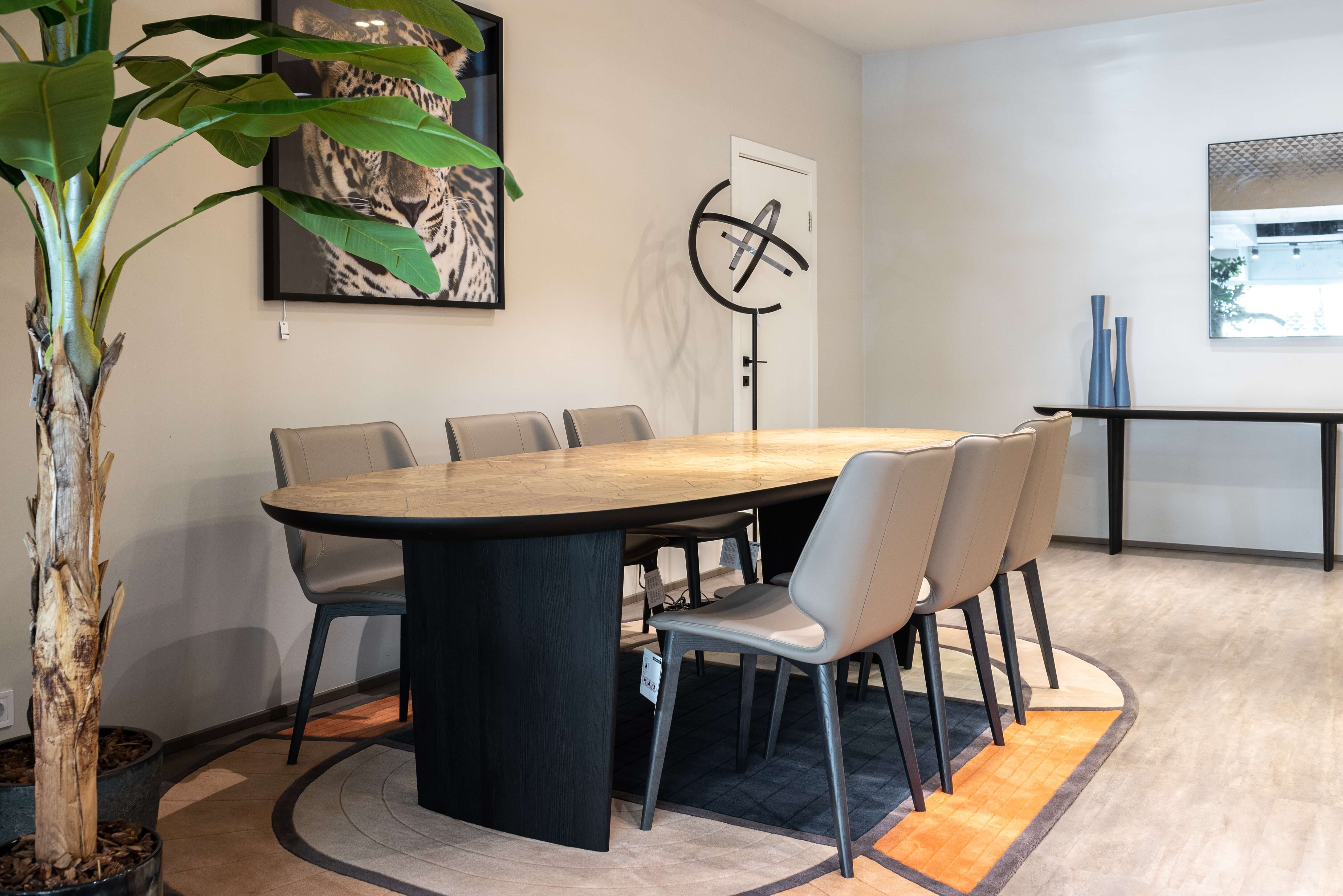 Why Wooden Flooring is the Best Option for a Modern Office Space?