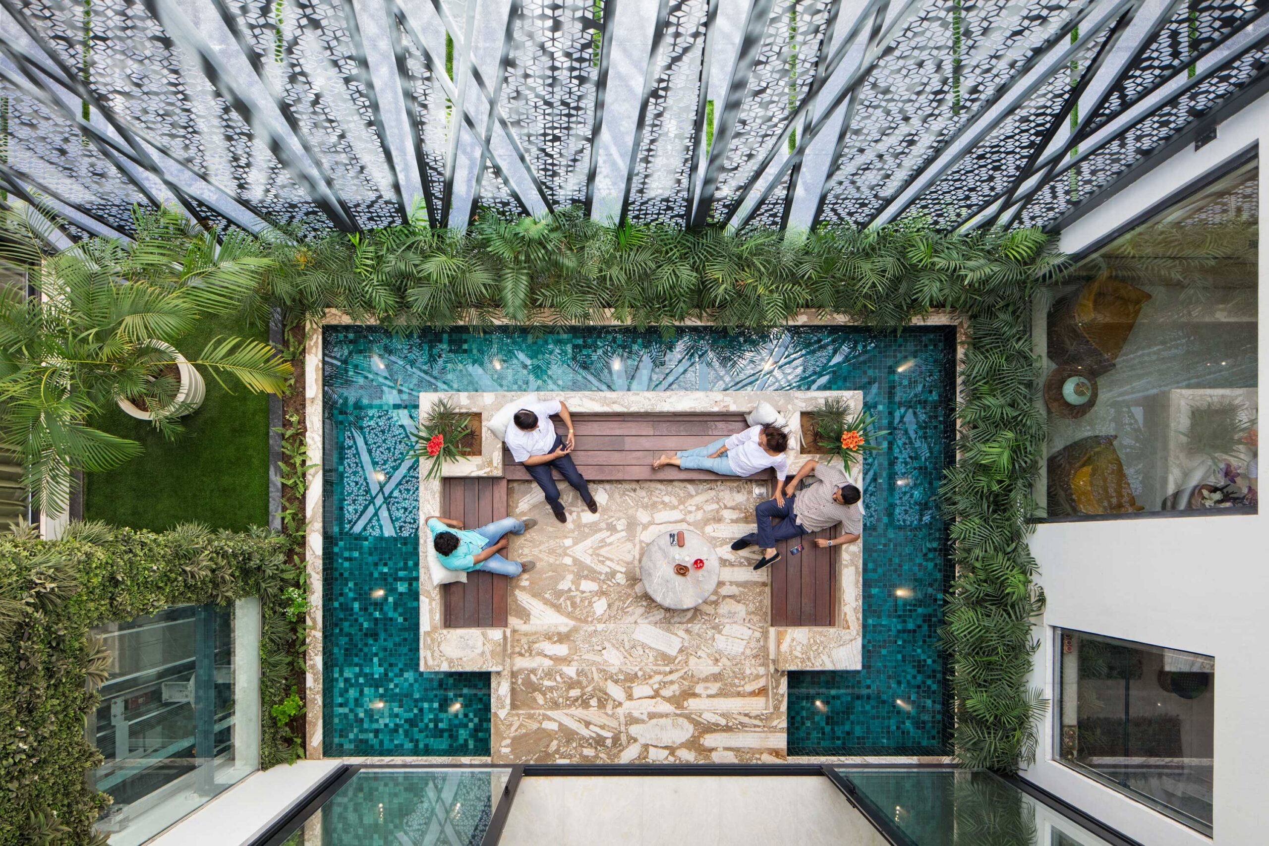 Interior -Cantilever house by ZED Lab | Image © Noughts and Crosses | Andre J. Fanthome