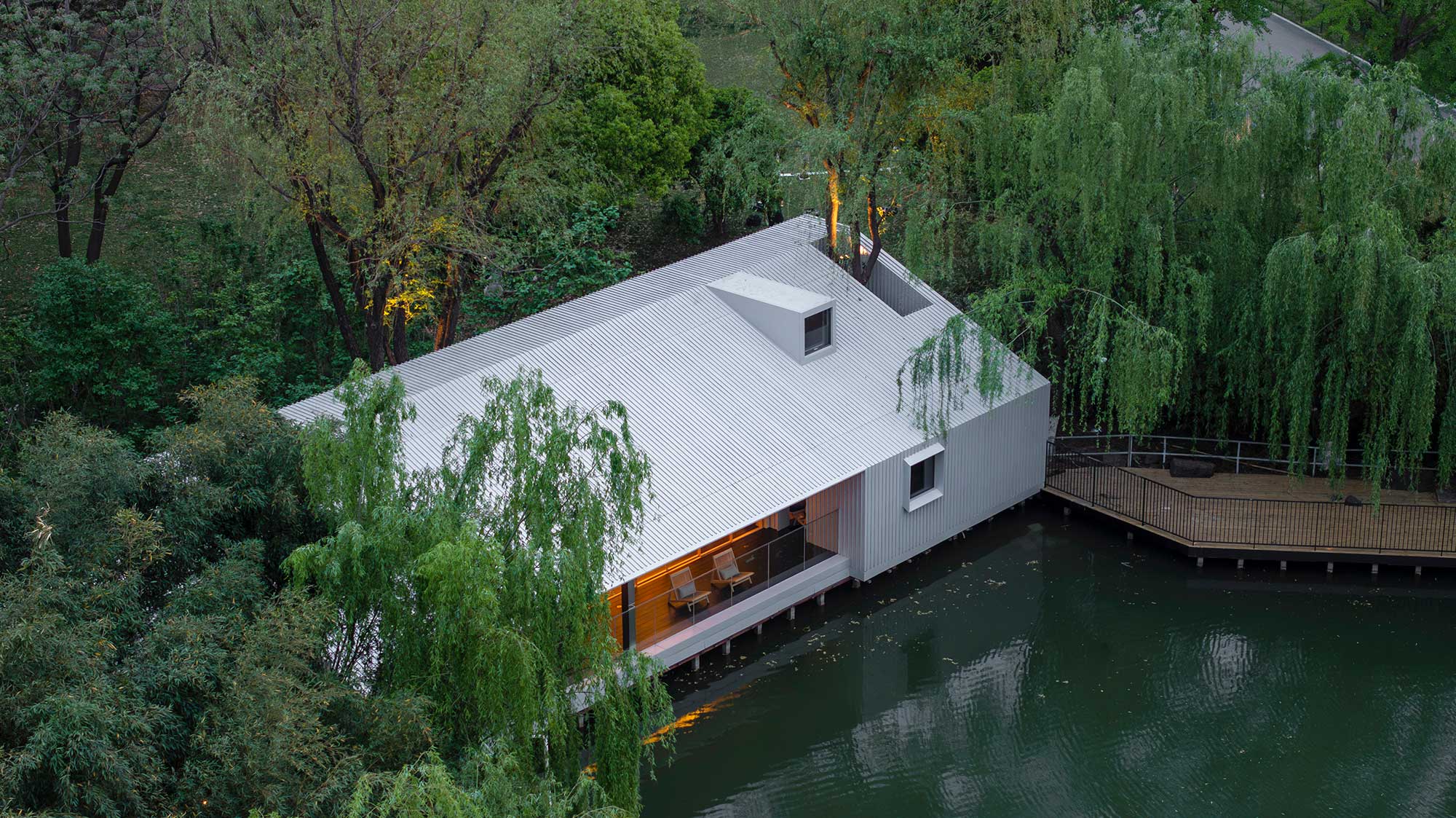 The Lake House – Life Experience Pavilion - Wutopia Lab | Image © Guowei Liu