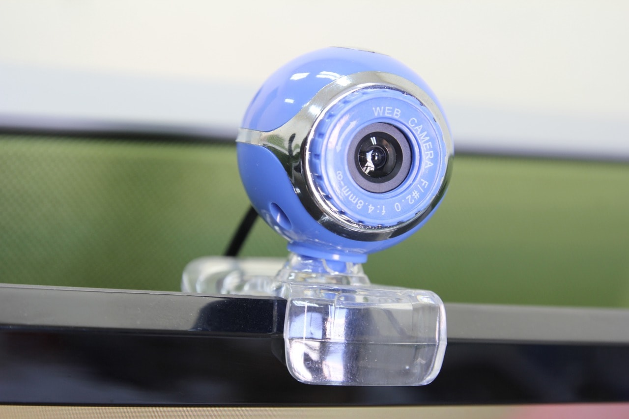 Computer’s Webcam – Everything You Need To Know About It | DESKDECODE.COM