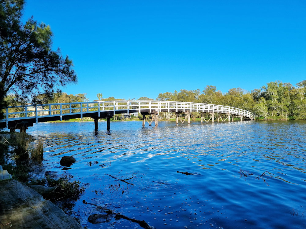 Footbridge over Budgewoi Creek on the island
