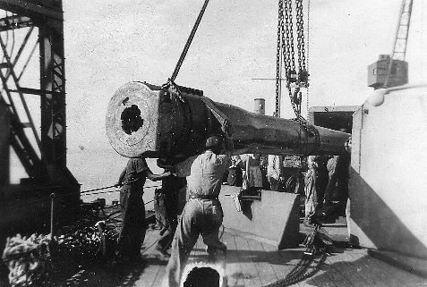 7.5 gun barrel being exchanged, on HMS Frobisher