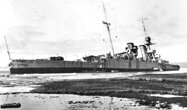 August 1922 HMS Raleigh aground at Point Amour, Labrador