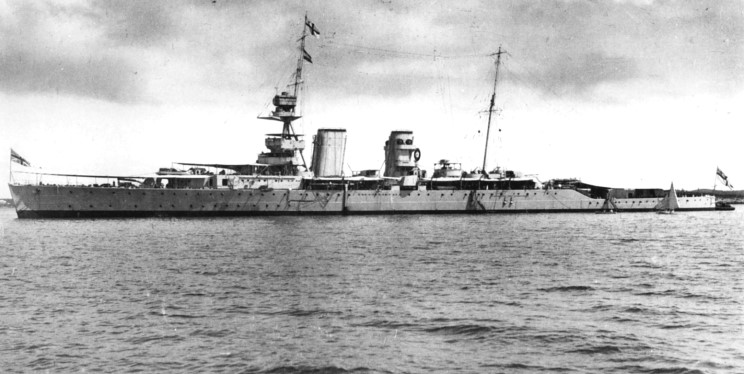 HMS Raleigh seen between 1921 and 1922