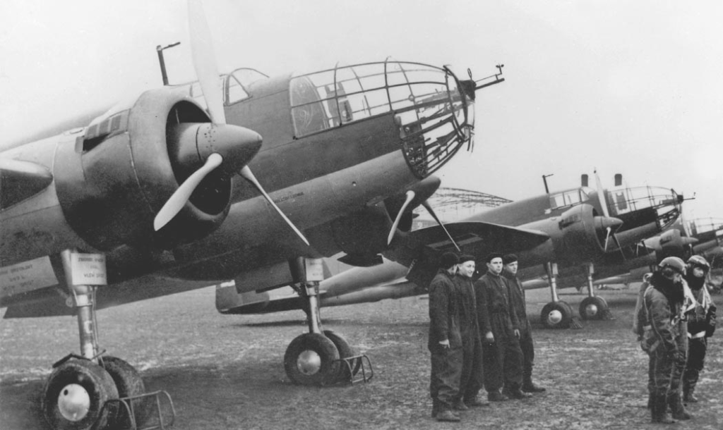 PZL.37 Łoś line-up