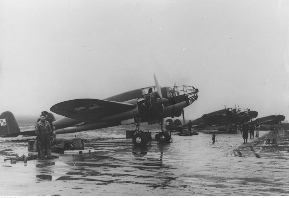 PZL.37 Łoś line-up