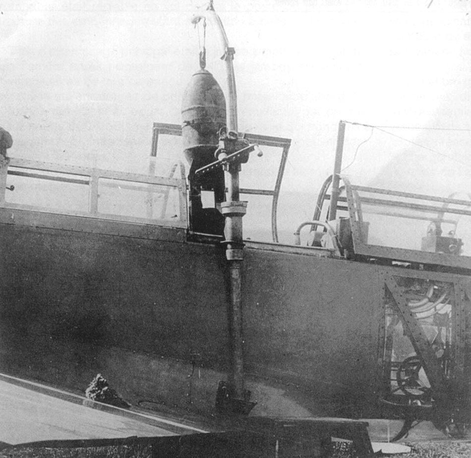 Bolkhovitinov Sparka with a bomb being loaded