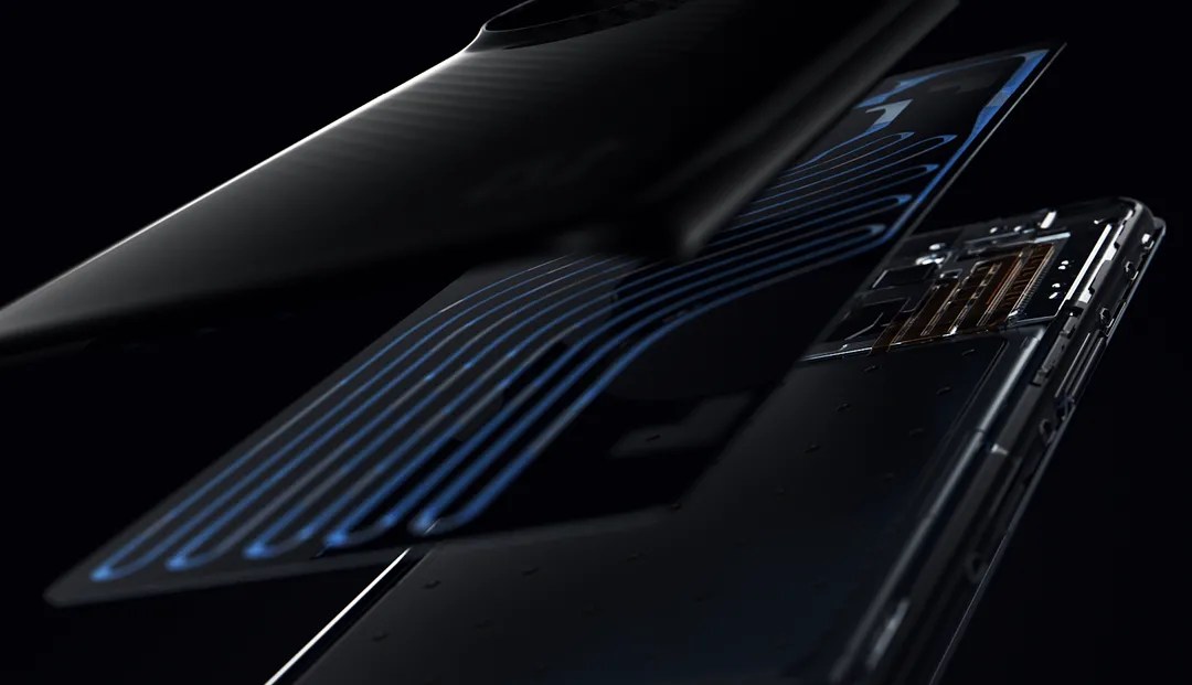 OnePlus muestra un OnePlus 11 con iluminaci&oacute;n LED trasera.