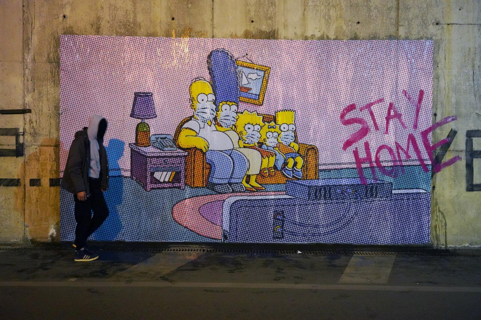 Coronavirus, Anche La Famiglia Simpson 'Resta A Casa' Nel Murale Apparso A Pompei - Dire.it 1066_x_1600_jpg