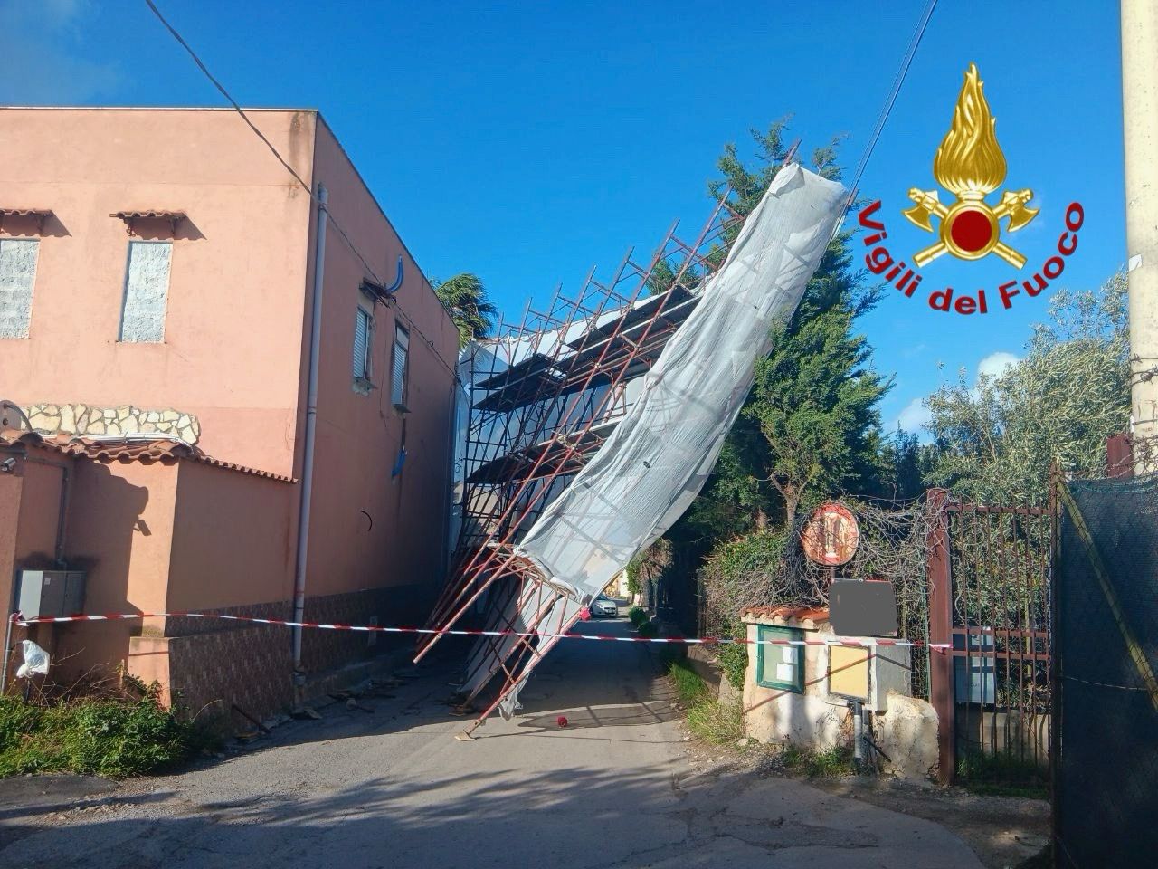 Maltempo, danni a paura nel Palermitano: 100 interventi dei Vigili del Fuoco