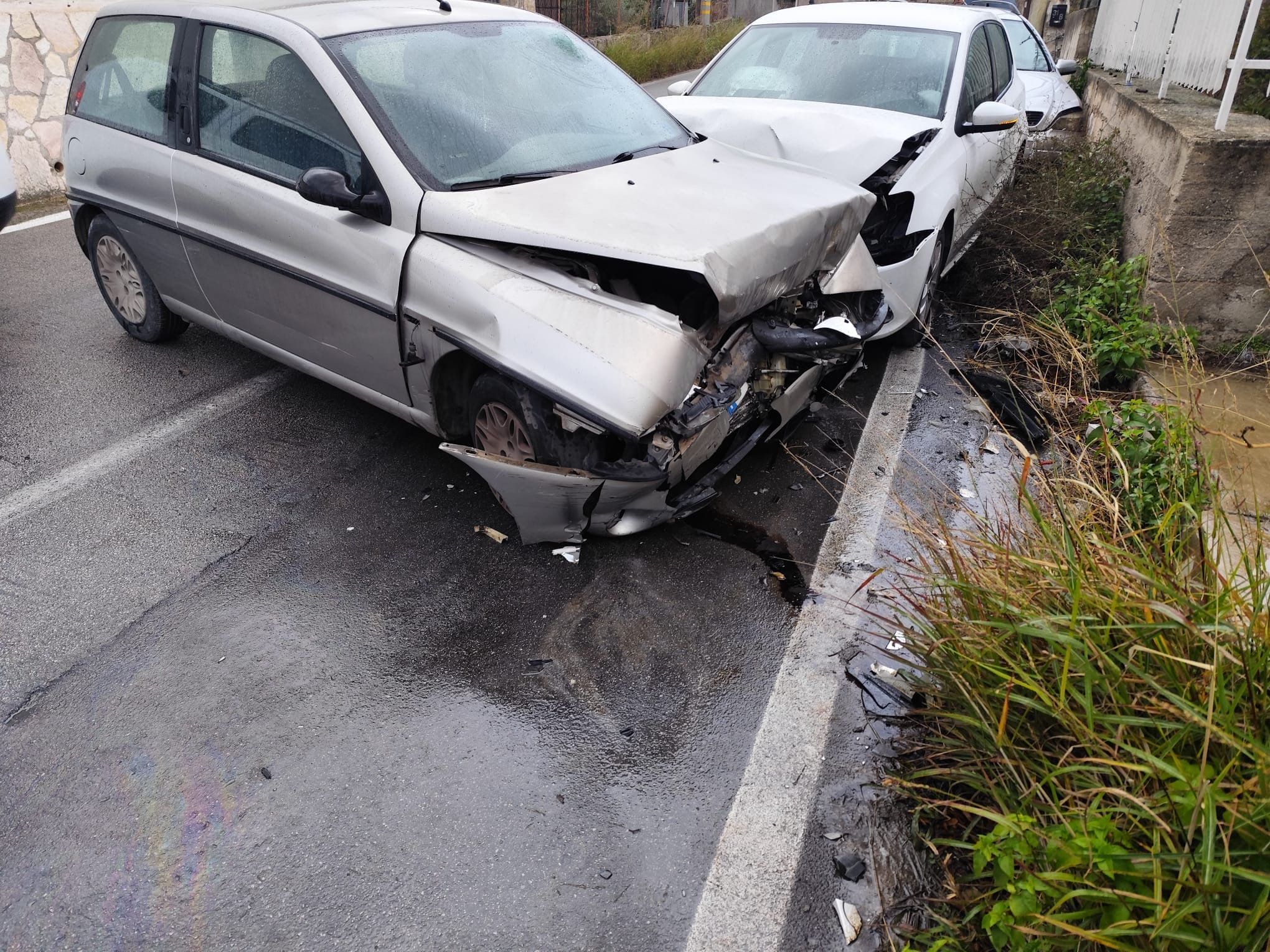 Spaventoso incidente tra Palermo e Monreale, tre auto coinvolte e due feriti