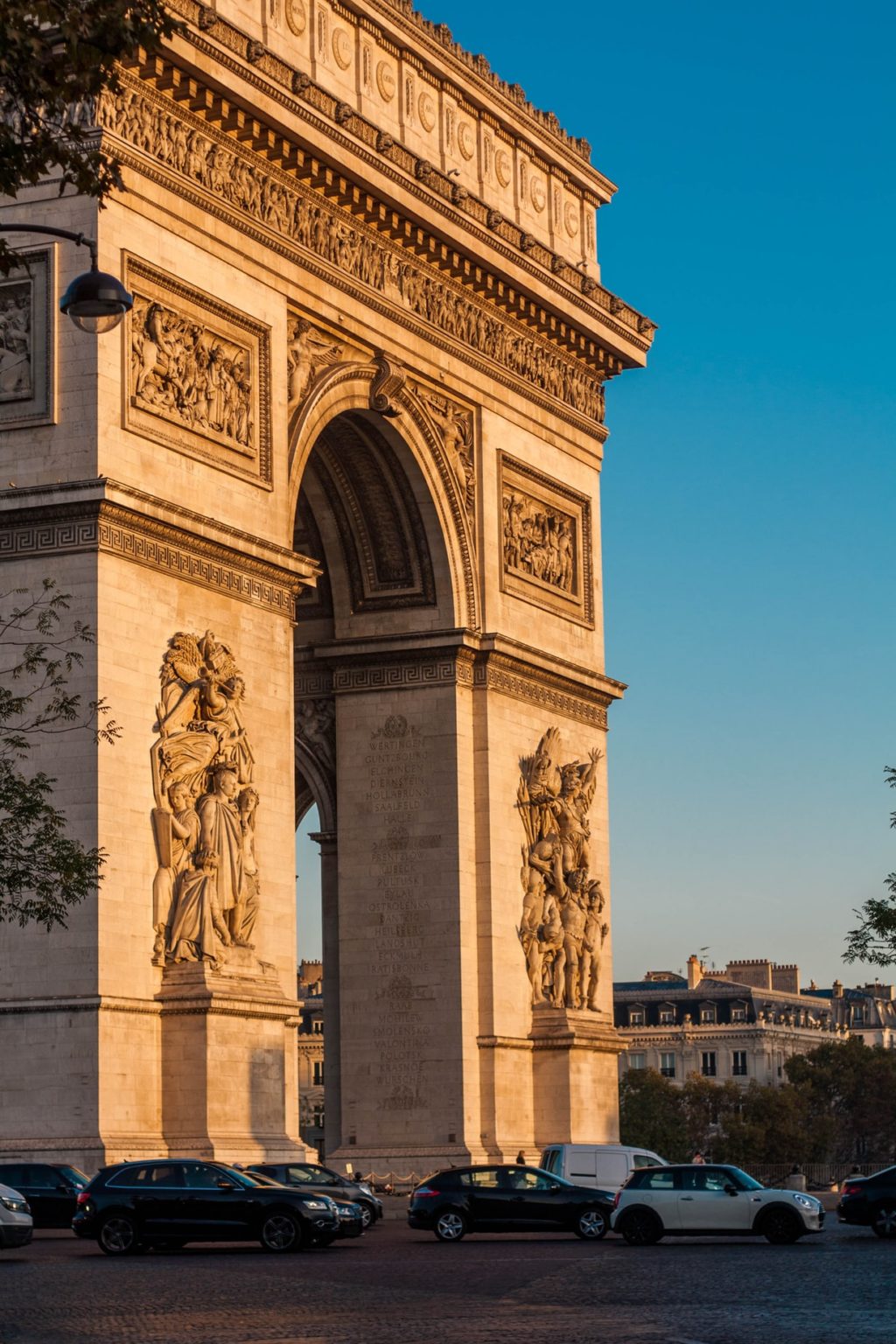During summer, there is a ferris wheel here. A Brief History of the Arc de Triomphe in Paris - Discover