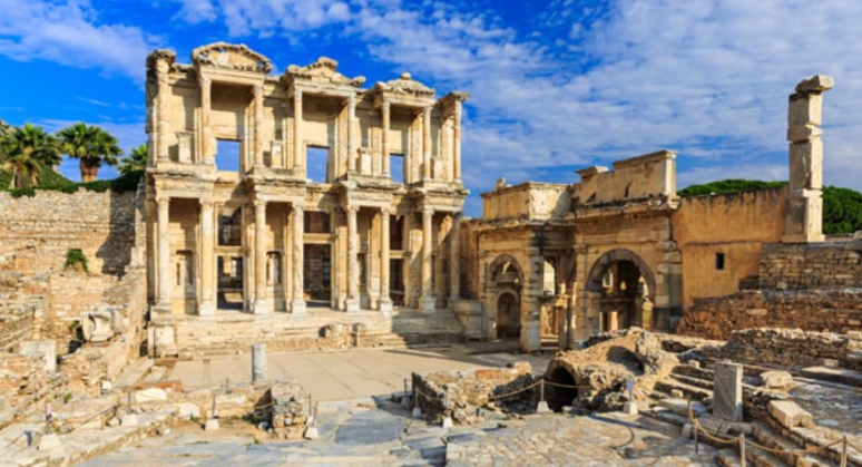 Making the Most of Your Group Tour Experience: Tips for Travellers
