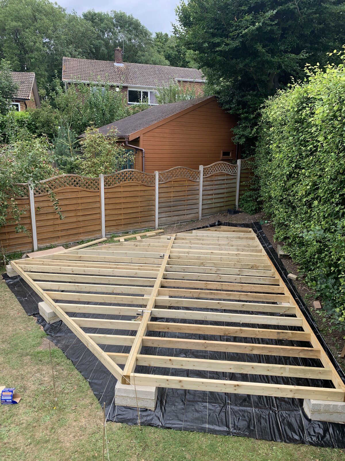 Leveling a slanted, sloping floor is not easy, but solutions are possible. Garden room build, odd shape, roof ideas | DIYnot Forums