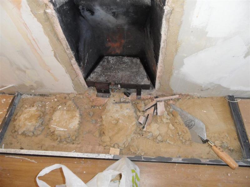 Installation Of Decorative Cast Iron Fireplace Fireplaces Flues Job In Reading Berkshire Mybuilder