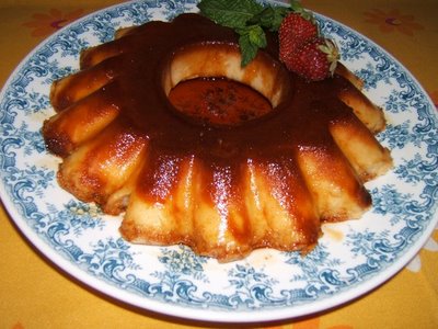 Lava muy bien toda la fruta y trocéala, eliminando el corazón y la parte dura. Don Postre Â» miga de pan