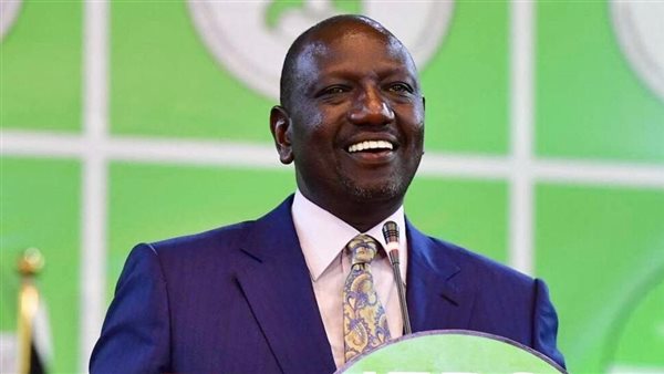 كينيا تعيد فتح الحدود مع الصومال بعد 15 عاما من الإغلاق كينيا تعيد فتح الحدود مع الصومال بعد 15 عاما من الإغلاق