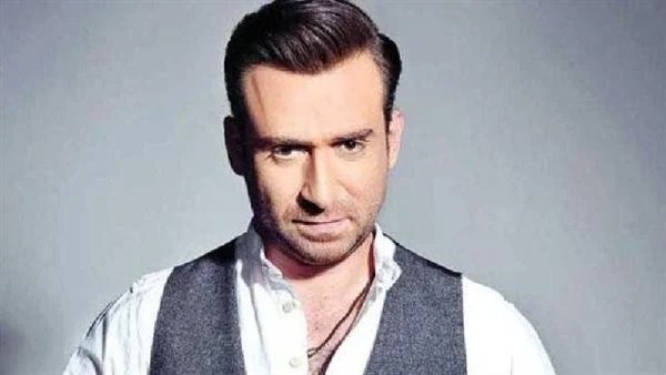 أغلى الناس.. أمى.. وفاة والدة الفنان نضال الشافعى