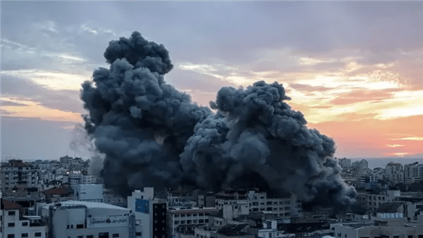 عاجل.. الاحتلال يقصف أطراف قريتى عابدين وكويا بريف درعا الغربى فى سوريا