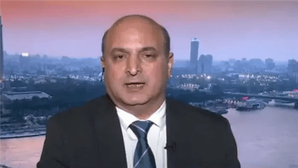 خبير سياسي: الولايات المتحدة والاتحاد الأوروبي قدما دعمًا عسكريًا ضخمًا لكييف 