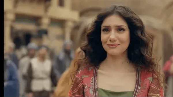 بدء محاكمة الفنانة جيهان الشماشرجي وآخرين في قضية سرقة بالإكراه (صور)