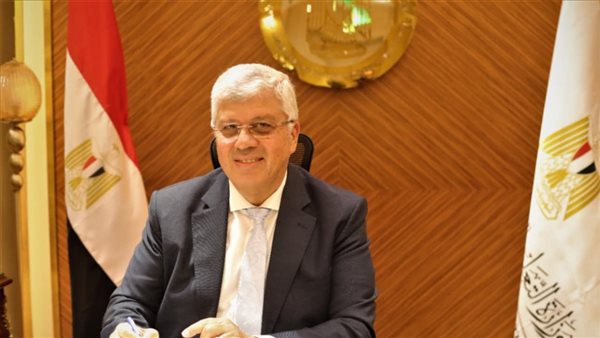 وزير التعليم العالي يوجه بحل مشكلة الطالبة عائشة أحمد وإتاحة إعادة ترتيب رغباتها