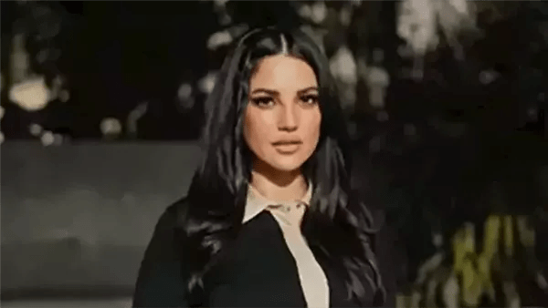 بالبني.. درة تخطف الأنظار بجلسة تصوير جديدة