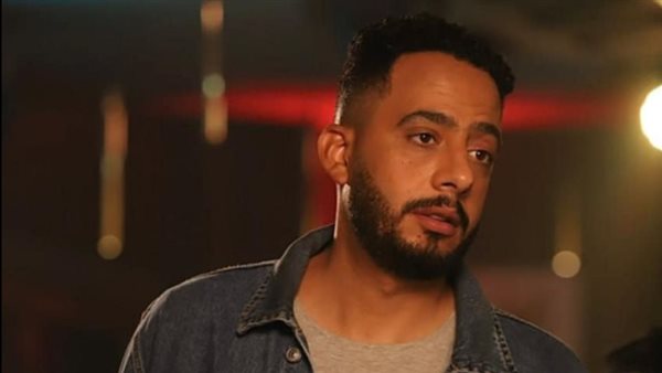 &laquo;دعواتكم&raquo;.. والد الفنان عصام السقا يتعرض لأزمة صحية 