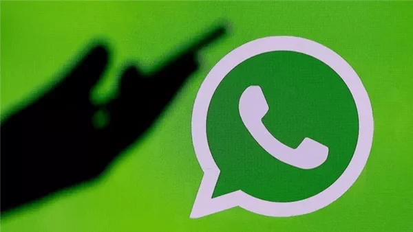 واتساب تختبر تحديثًا جديدًا لحذف محتوى المحادثات على آيفون