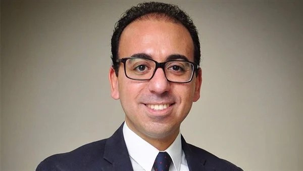 جمال رائف: العقل العربى تعرض لتزييف وعيه عبر الشائعات والأكاذيب جمال رائف: العقل العربى تعرض لتزييف وعيه عبر الشائعات والأكاذيب