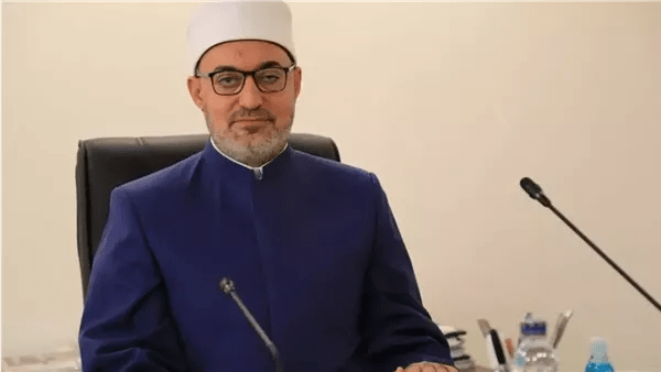 المفتي يستقبل وفدًا من مجلس المحافظين بجامعة المنهاج الباكستانية