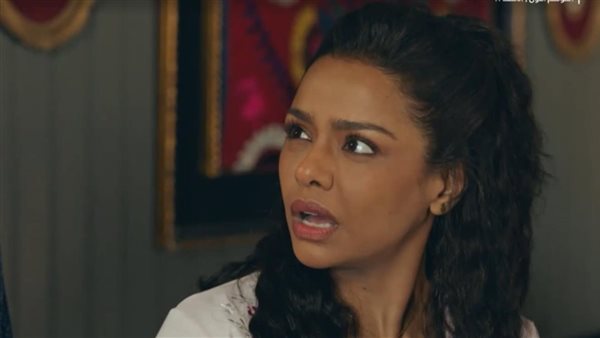 أسماء أبو اليزيد تورط ضيفها فى حلقة بود كاست بأولى حلقات مسلسل توابع 