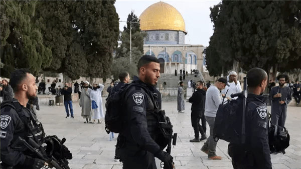 بعد إغلاقه طوال رمضان.. باحث: إسرائيل تُعد لسيناريوهات مرتبطة بالمسجد الأقصى