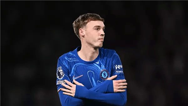 تشيلسي ينفي إمكانية رحيل كول بالمر عن الفريق تشيلسي ينفي إمكانية رحيل كول بالمر عن الفريق