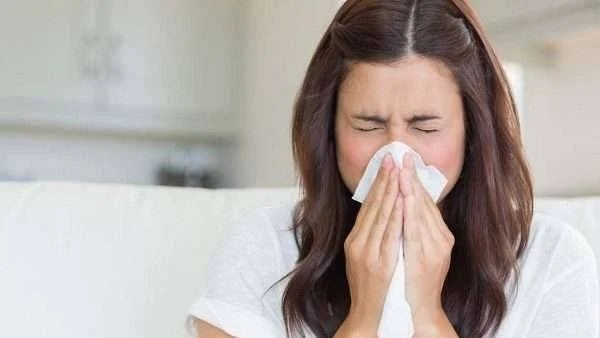 عواقب عدم علاج سيلان الأنف