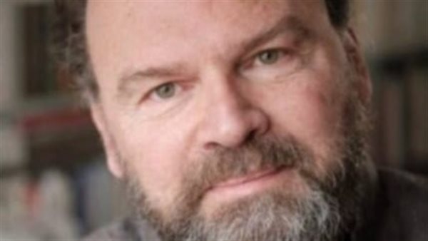 مهرجان الإسكندرية السينمائي يكرم المخرج الفرنسي جان بيير آماريس تقديرًا لمسيرته الثرية